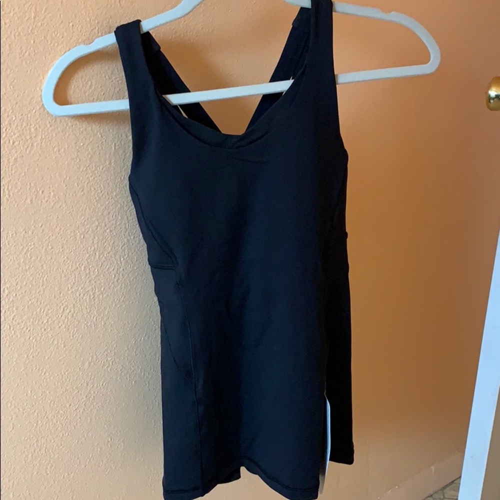 Lululemon Stash n’ Run Tank